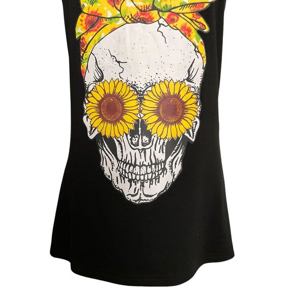 Womens Small Black T-Shirt Skull Sunflower Graphic Tank Top Sleeveless Halloween - Picture 11 of 11